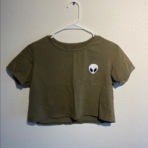 Cropped army green shirt
